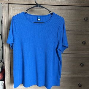 Old navy luxe tshirt | size L